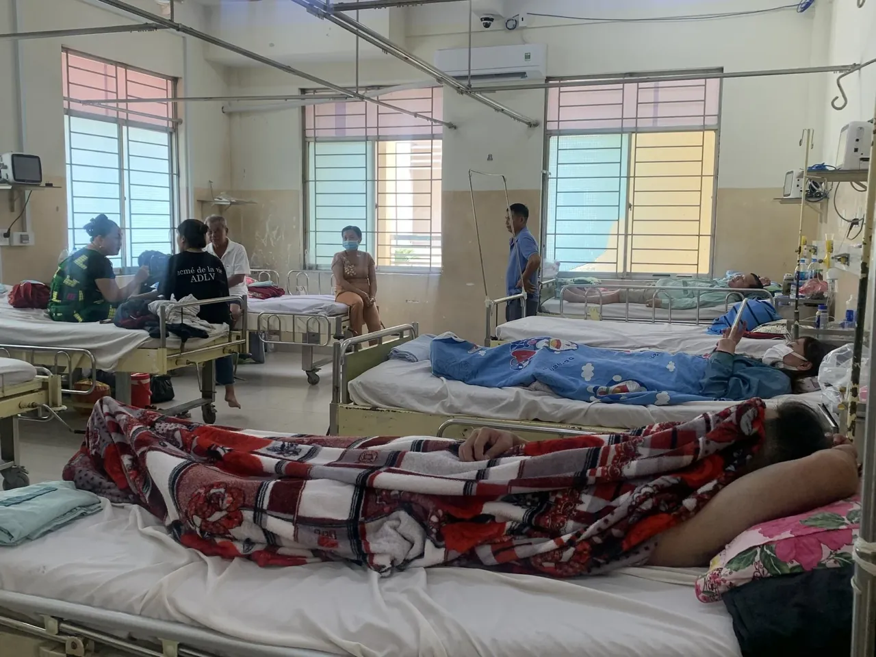 99+ ảnh nằm viện giàu cảm xúc và đầy tính nhân văn · ảnh 2